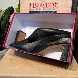 Genuine Leather Black Vince Camuto Hamden Slingbacks Size 11